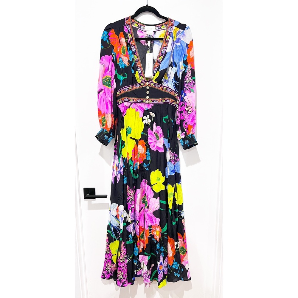 Camilla AWAY WITH THE FAIRIES
BUTTON DRESS W/ SHAP E WAISTBAND - Picture 9 of 9